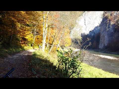 3 Korony widok z Mostu Sromowce.