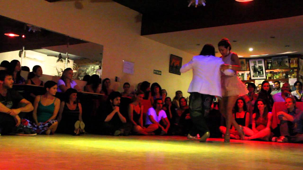 RODRIGO FONTI Y GABRIELA PEREA DEMICHELLIS "PENSALO BIEN" (Tango)