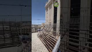"מבצע ענק בבעלזא: רחבת בית המדרש מוכנה לקליטת רבבות החסידים"