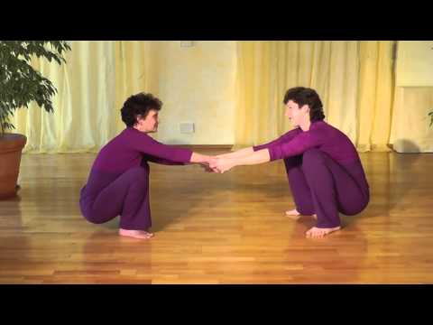 Polarity Easy Yoga Die Hocke zu zweit 1min55