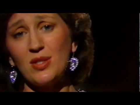 Stuart Burrows Sings - I'll See You Again - with Isobel Buchanan