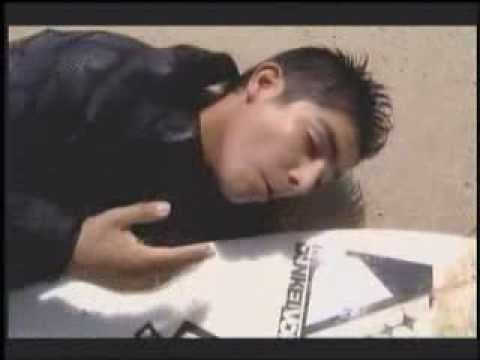 Korina Rivadeneira: Joel Gonzales se ahoga por surfear.