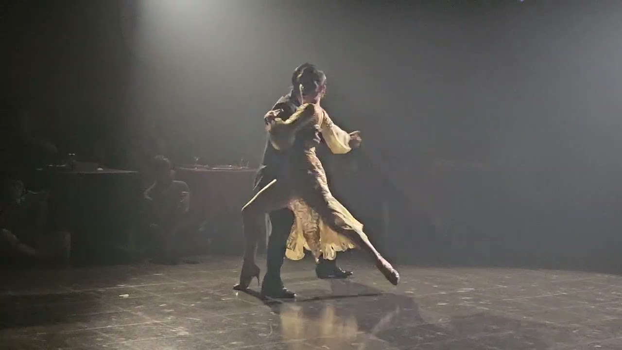 Video thumbnail for Manuela Rossi & Juan Malizia at Acércate a mi Tango Festival @ La Viruta (2 of 2)