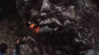 Video thumbnail of ニグラム, 二段 (7c). 日之影 (Hinokage)