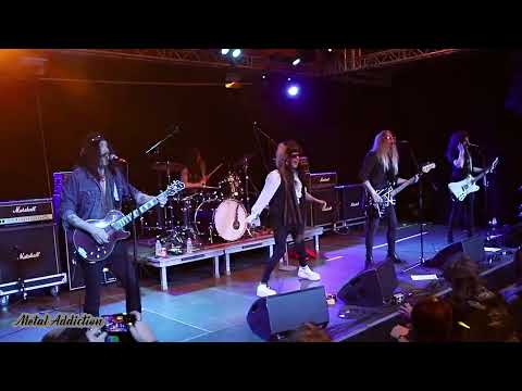 Trench Dogs - A Little Overdressed