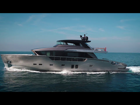 smid væk Phobia valgfri Valentino Rossi's New Yacht Is the Perfect Glam Lifestyle Toy, a Crossover  for the Sea - autoevolution