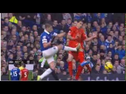 Liverpool vs Everton 23/11/13 Horrible tackle on Suarez by Mirralas.Only a yellow?
