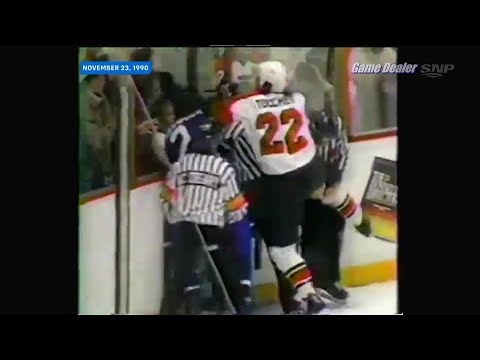 Luke Richardson vs Rick Tocchet FIGHT Flashback, Nov 23 1990, Blackhawks @ Canucks Jan 24 2023