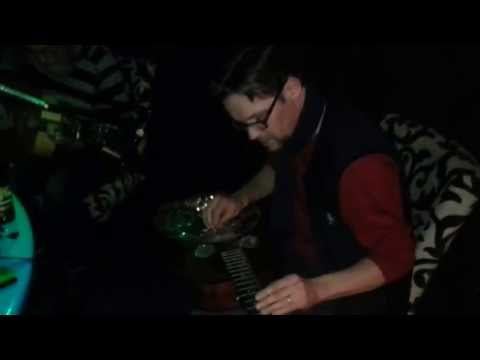 Diftong ft JeeWee Donkers Live@Pandora's Doos - Midland FM - 20130410