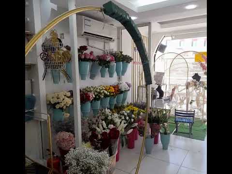 simple engagement degine#round stand degine#haythamflowers#feesh flower degine.