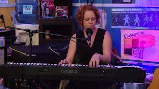 Live Lunch Break: Daphne Lee Martin Live Lunch Break: Daphne Lee Martin