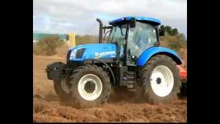 preview picture of video 'NEW HOLLAND DEMOSTRACION EN GALICIA'