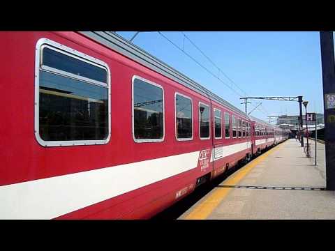 Locomotiva 91-53-0-477-773-2 parasind Bucuresti Nord cu R 346 "Dacia" (Bucuresti Nord - Viena)