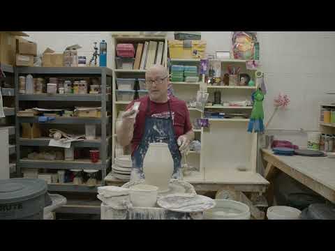 A Couple of Tips for Throwing Large, Voluminous Vase Forms - NEIL ESTRICK