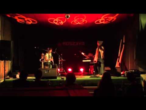 Deši - Duo Deshi live improvization in Oradea, Moszkva Kavézó 2014