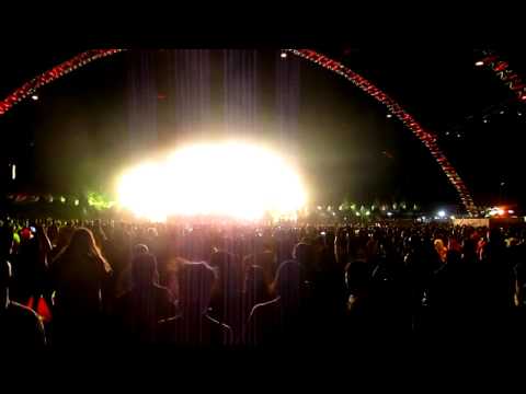 Cosmic Gate playing Alright by Marcus Schossow at EDC 2011