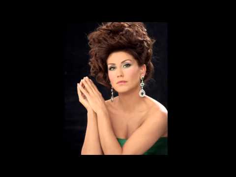 Göknur - Pesto Mou Ksana