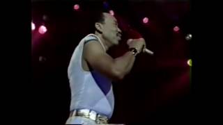Earth Wind &amp; Fire - LIVE Touch The World - In Japan 1988