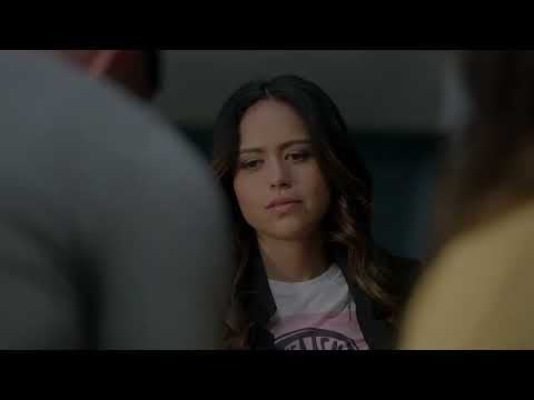 Tim and Lucy talk about the undercover operation – The Rookie 5x01 | Chenford Clip 4/15