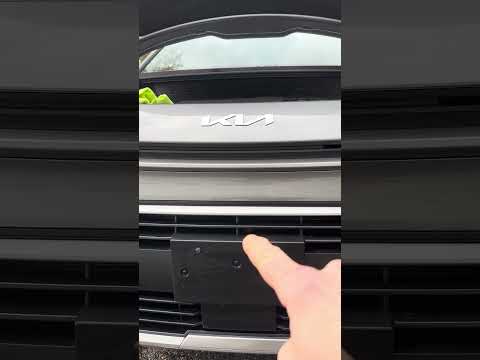 Active Air Flaps and a tow hook mount in your KIA Niro bumper