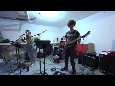 Stacy's Mom - Fountains of Wayne @House Party