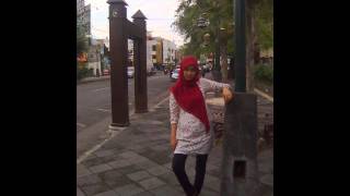 Download lagu Wali Band - Gadis Berkerudung Merah mp3