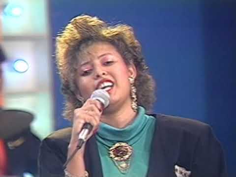 LOS CHICHES VALLENATO VS. PATRICIA TEHERAN - UN SOLO CUERPO & TRISTE Y SOLA 90's (AUDIO 320 KBPS)