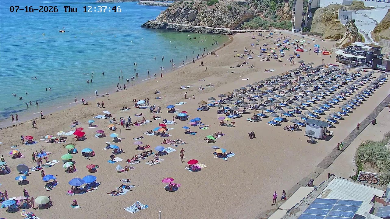 Live webcam view of Peneco Beach, Albufeira