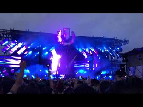 Tiësto - L'amour Toujours & Infinity live at Ultra Music Festival Miami 2017