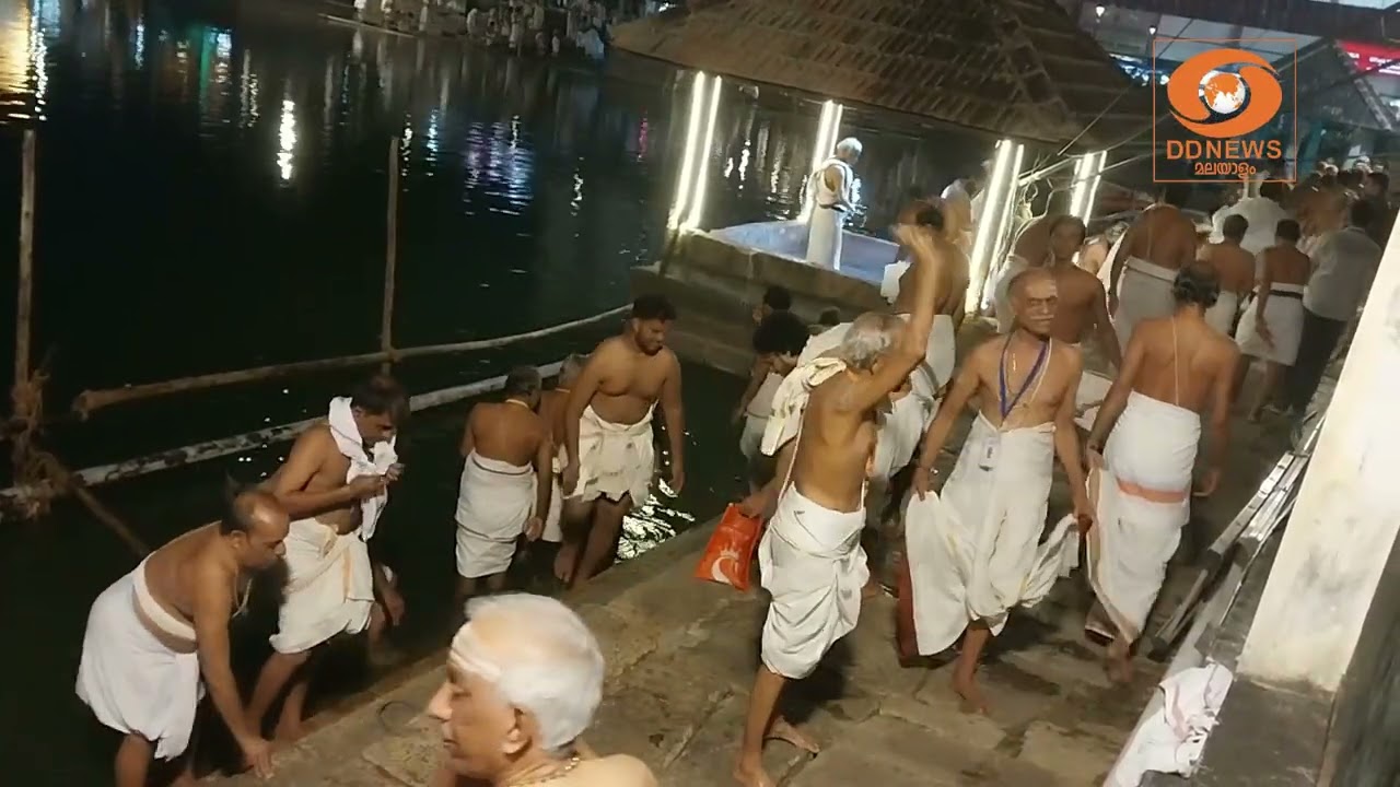 പദ്മനാഭ സ്വാമി ക്ഷേത്രത്തിലെ മുറജപം 15-ാം  ദിവസം  | ജലജ?