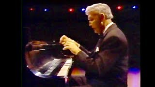 Roger Williams - MISTY, BUMBLE BEE, SABRE DANCE, CHOPIN MINUTE WALTZ, CUMANA, TICO TICO at Wolf Trap