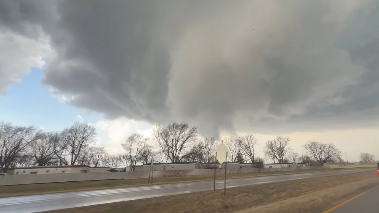 INSIDE THE #TORNADO in Dominator 4 near Pontiac, Illinois! Then we botched it!