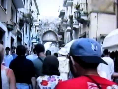 TOM CRUISE a Taormina 1996