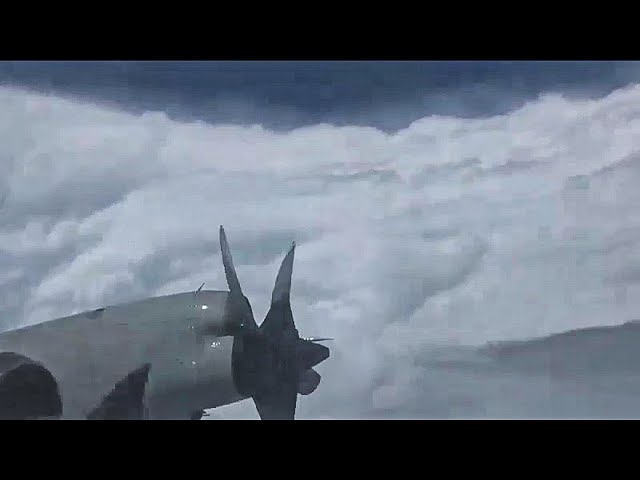 Ερευνητικό αεροπλάνο στο «μάτι» του τυφώνα Dorian - Tρομακτική ισχύς