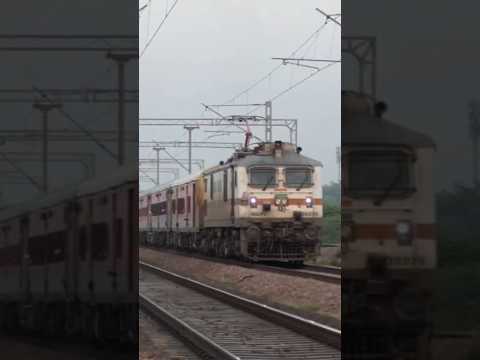 WAP 7 S/F Agra fort Express LHB curve train |#short #train #railway #trending