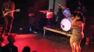 The Gossip - Jealous Girls - live 2007