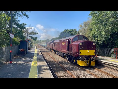 37516 and 37668 Pass through Llangennech on The Heart Of Wales Rambler