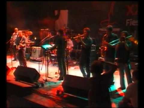 Factor Fun... Es el Funk (en vivo) - Fiesta Nacional del Mate 2011 (Paraná)