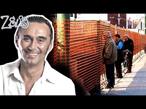 Giacobazzi - I pensionati nei cantieri | Zelig