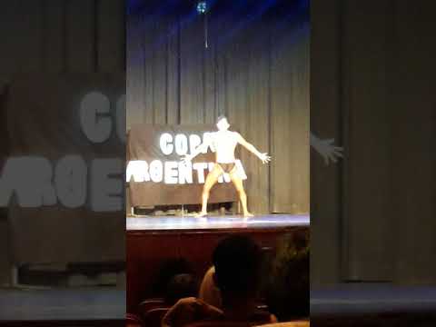 Coregrafia de poses (homenaje a Zyzz)