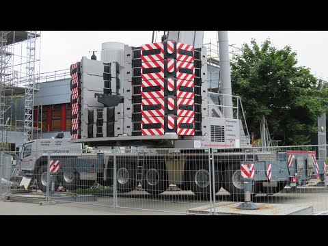 Soeren66 - Mobilkran GROVE GMK 6400 beim Rückbau einer Fassade