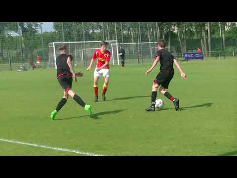 UVV JO17-4 - Sporting '70 JO17-3 2de helft (0-0) deel 2
