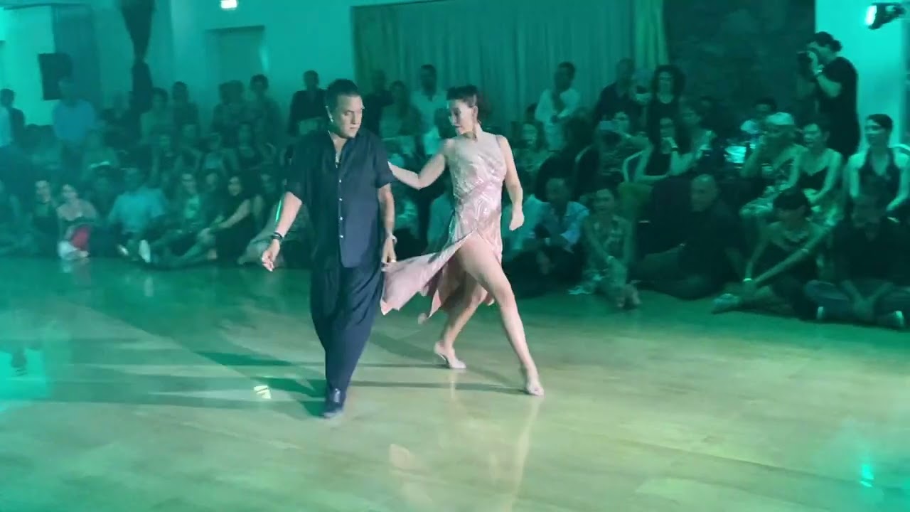Chicho Frumboli y Juana Sepulveda - Masters of Tango CSTW 2022