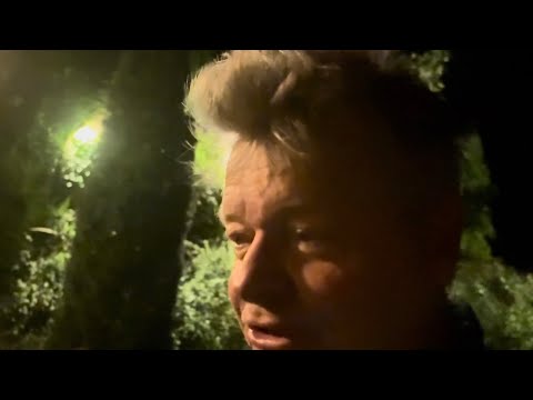 Vyprávění o podpoře nové desky oblíbené kapely