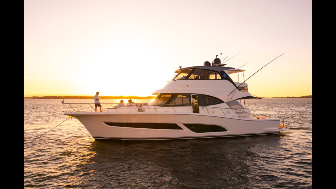 Riviera 58 Sports Motor Yacht | Boat Tour