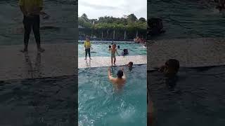 Download lagu parell berajar renang di CNN  bogor indonesia mp3