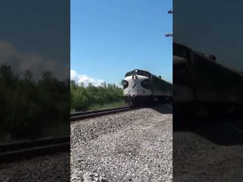Rocket Fast Norfolk Southern OCS Train With F9 ans F7 Units