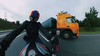 Download lagu Sekelip Mata Kau Berubah - Along Thai mp3 Download lagu Sekelip Mata Kau Berubah - Along Thai mp3