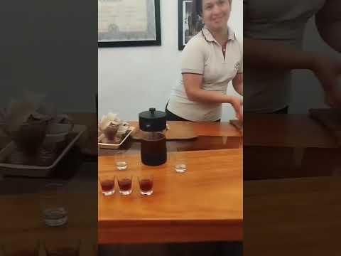 tour y análisis (hacienda el roble mesa de los santos Santander.)