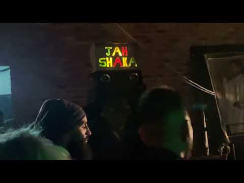 The Mighty Zulu Warrior JAH SHAKA running special dubplate outta Agobun studio called 'Play On' @ E1